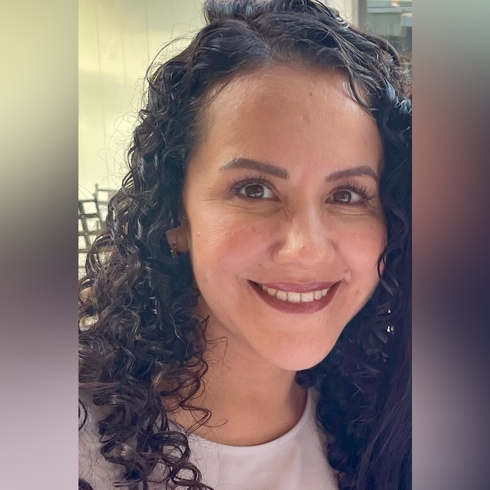 🌷Like this post to be notified when I Go Live!🌷